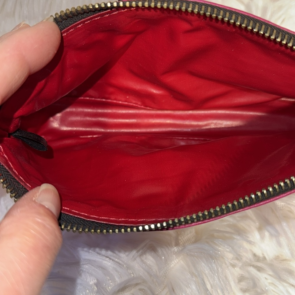 Dooney & Bourke Vintage HTF Florentine Cosmetic Case in fuchsia - Picture 6 of 16